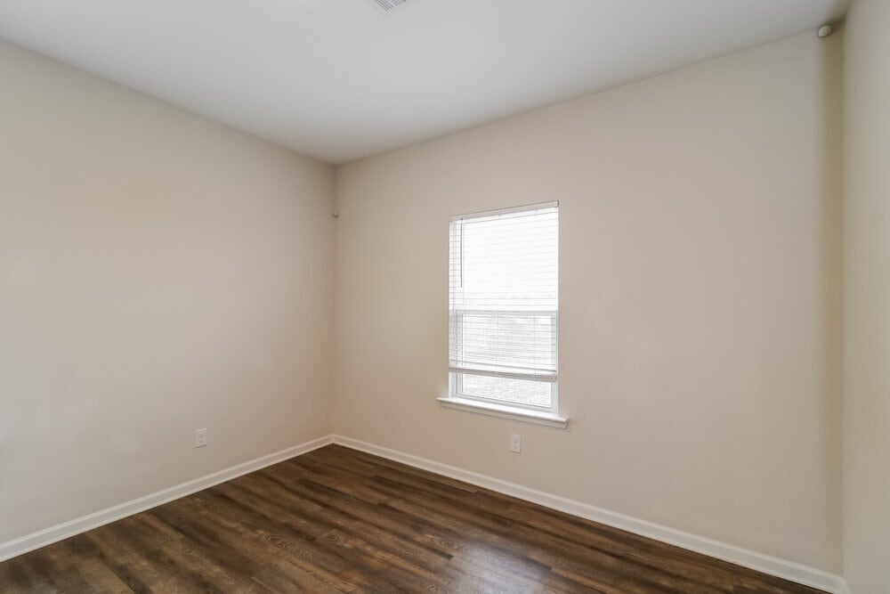 Building Photo - 445 Samara Ct