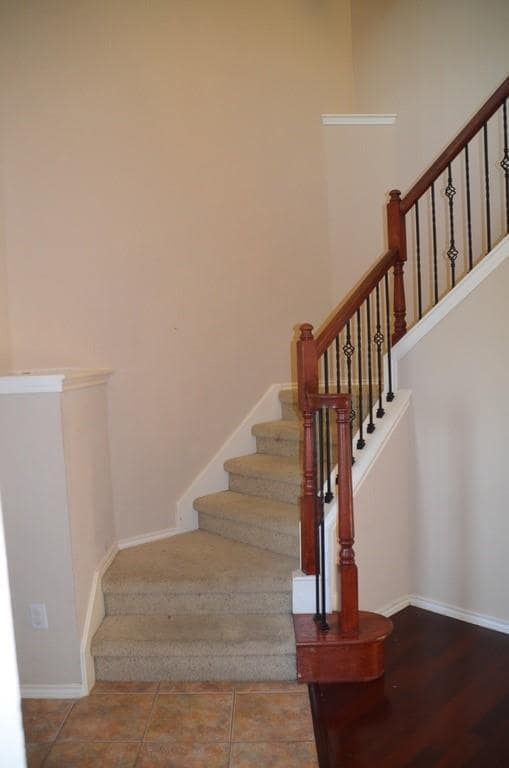 Building Photo - 11201 Dodge Cattle Dr