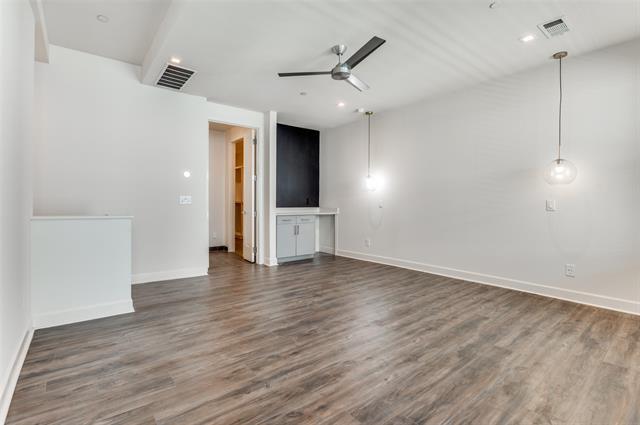 Building Photo - 1813 Park Ave