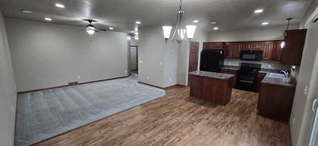 Building Photo - 8413 W 53rd St