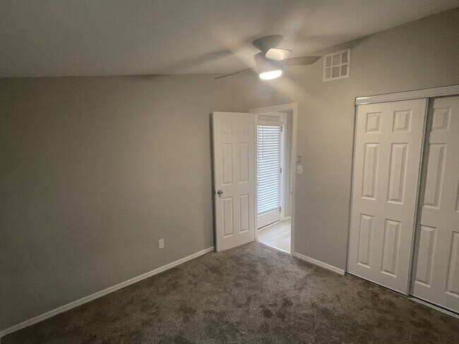 Building Photo - Great Home in Arcadia Light - Price Reduced