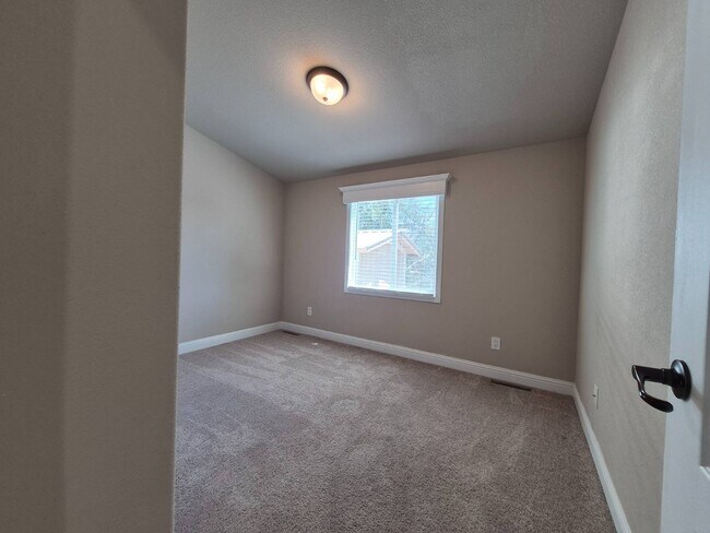 Building Photo - 4240 Hoopa Path