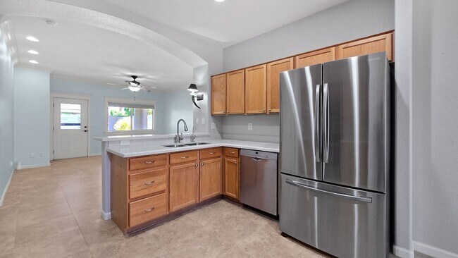 Building Photo - Clean and Cozy home in desirable Palm Valley!