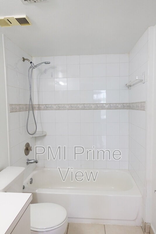 Building Photo - 15221 SW 80th St