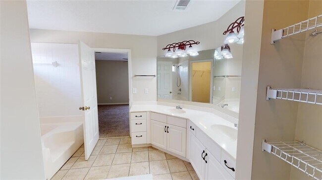 Building Photo - 7309 Senderson Ct