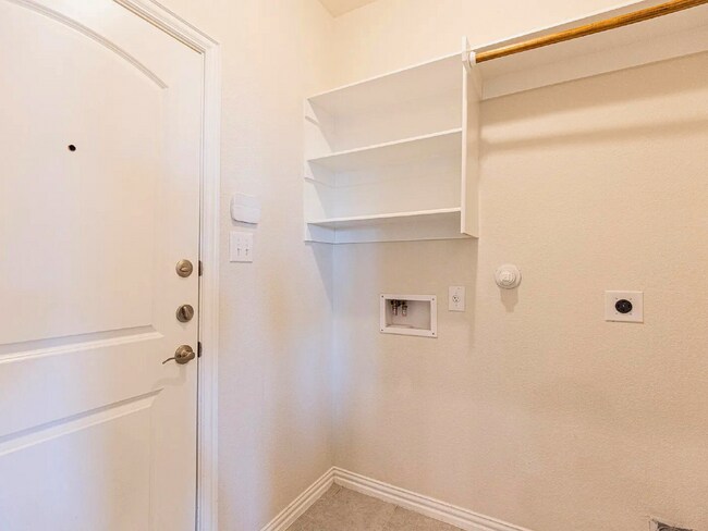Building Photo - Spacious 4 Bedroom Home with 2 Car Garage in Boerne ISD