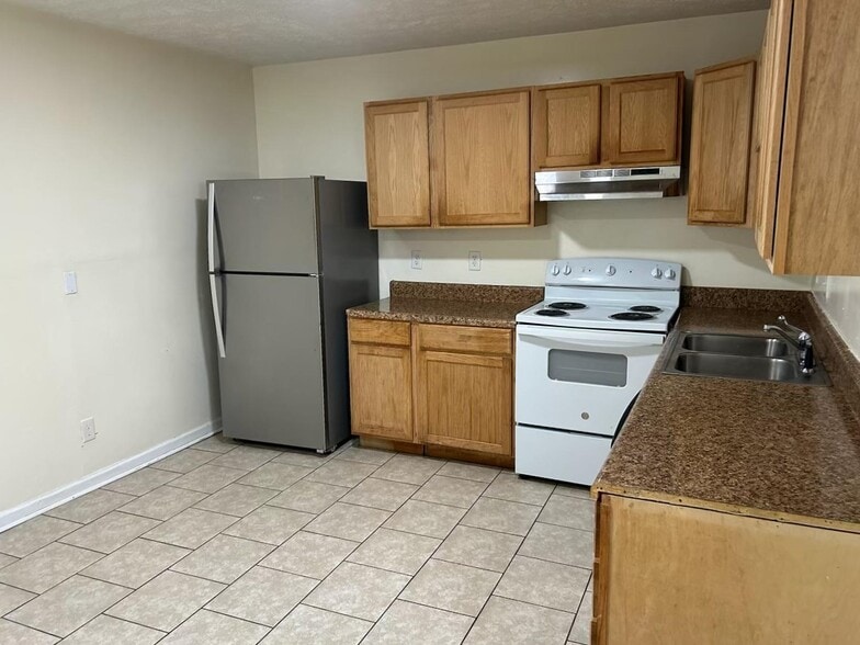 Building Photo - 5733 Aftonshire Dr