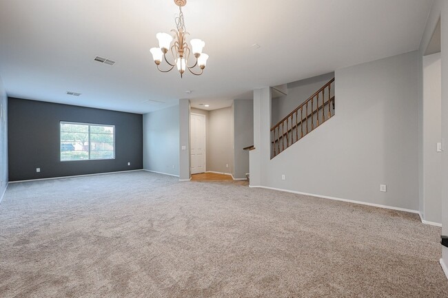 Building Photo - 4 bed, 3.5 bath house in Stetson Valley, Phoenix
