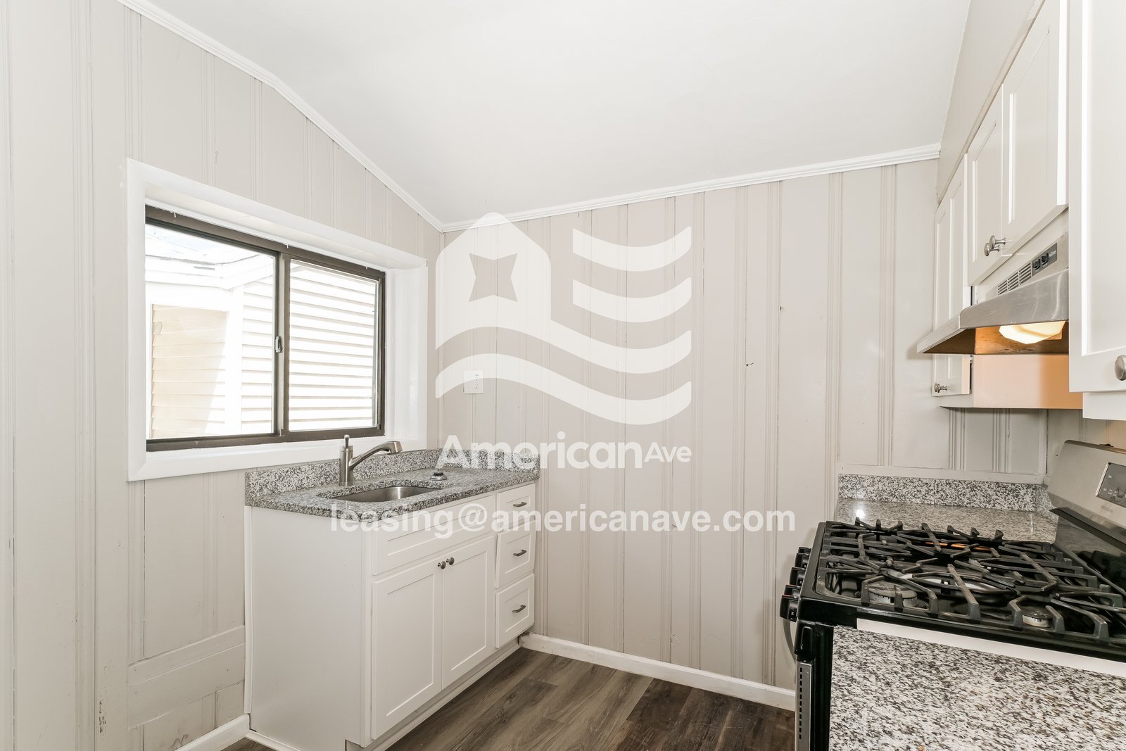 Building Photo - 9207 Bobb Ave