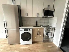 Building Photo - 2 bedroom in Bronx NY 10456