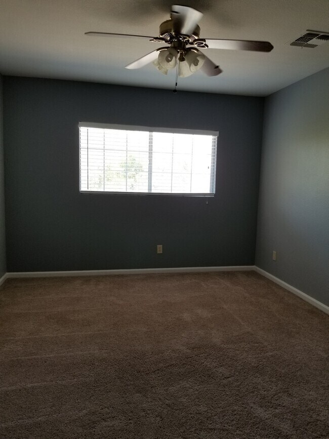 Building Photo - GORGEOUS Over 3500 SQFT 5 BED 4 BATH HOME in Scottsdale