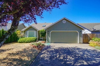 Building Photo - 2115 NW 143rd Cir