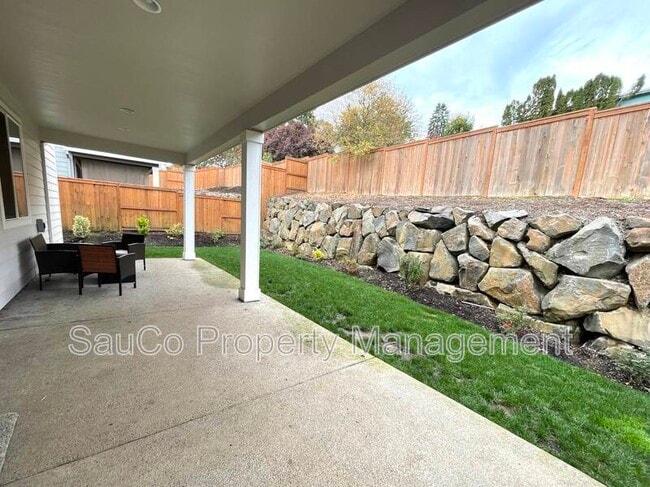 Building Photo - 35301 Fairfield Ct