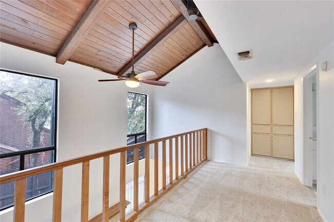 Building Photo - 8136 Ceberry Dr