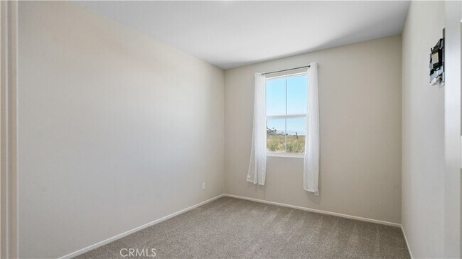 Building Photo - 13925 Mesa View Dr