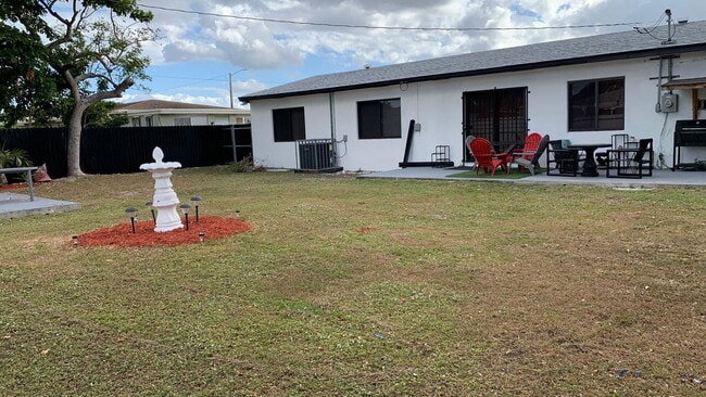 Building Photo - 3041 NW 185th Ter