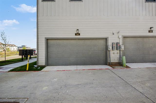 Building Photo - 901 Janwood Dr