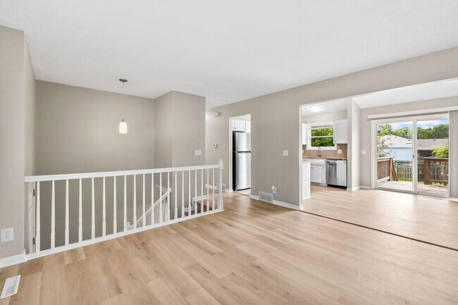 Building Photo - 5106 N 128th St