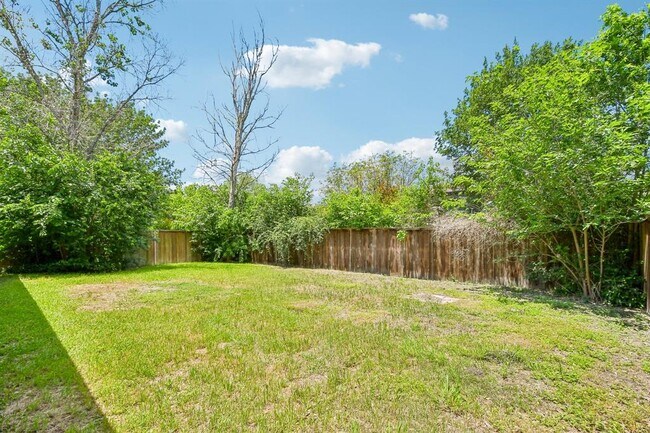 Building Photo - 121 Orion Cove