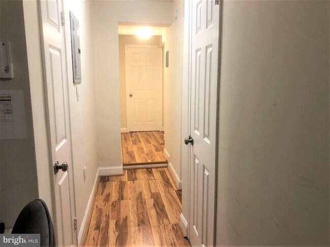 Building Photo - 1631 6th St NW