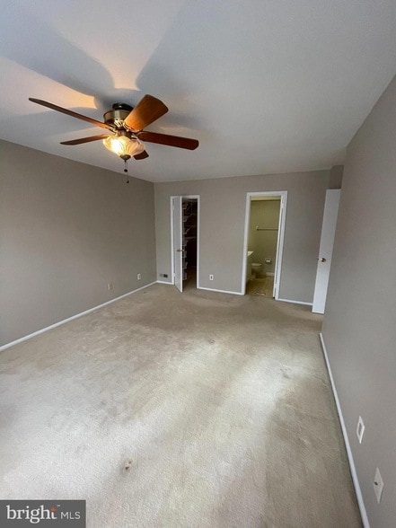 Building Photo - 5207A Adelaide Dr