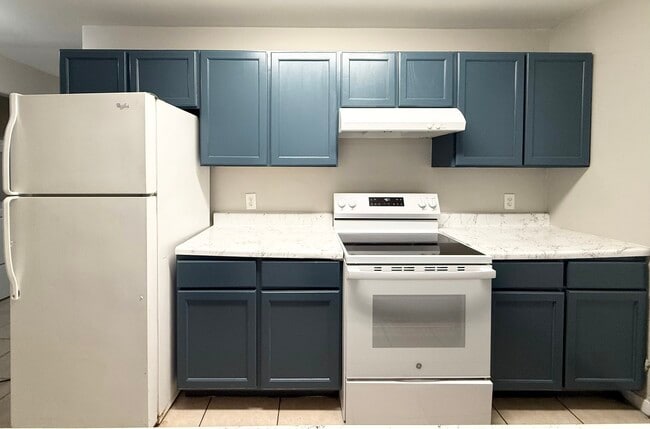 Building Photo - 3032 La Estancia Ln