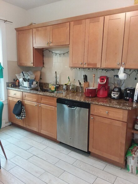 Building Photo - 24 Darling St