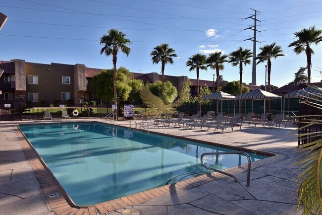 Building Photo - 5499 Indian River Dr