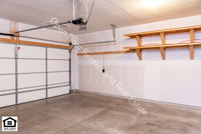 Building Photo - 6031 Melan Cove