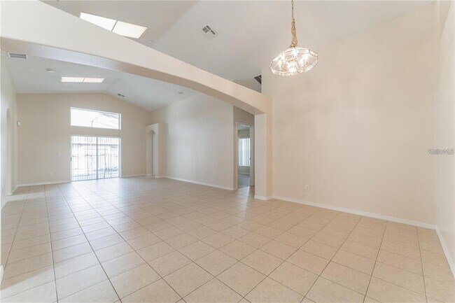 Building Photo - 8104 Santee Dr