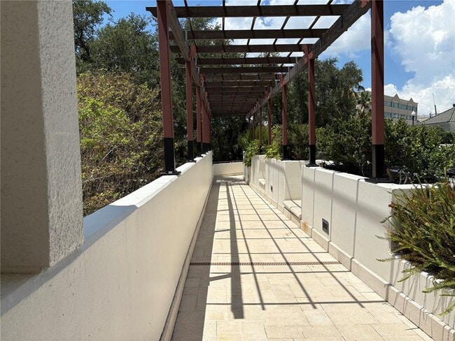 Building Photo - 345 Bayshore Blvd