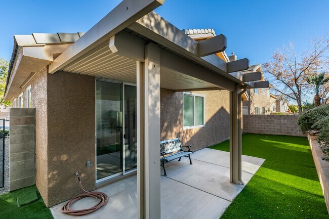 Building Photo - SUMMERLIN BEAUTY*UPGRADED*COMMUNITY POOL*3 BEDROOMS*STAINLESS STEEL APPLIANCES*