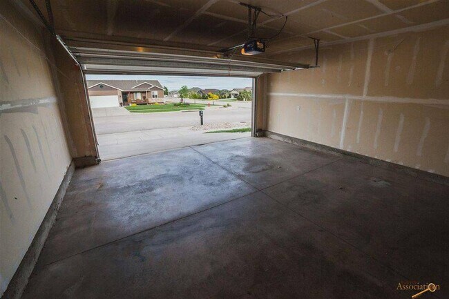 Building Photo - 6933 Cog Hill Ln