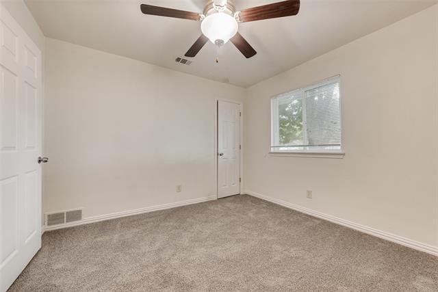 Building Photo - 2121 Austin Dr