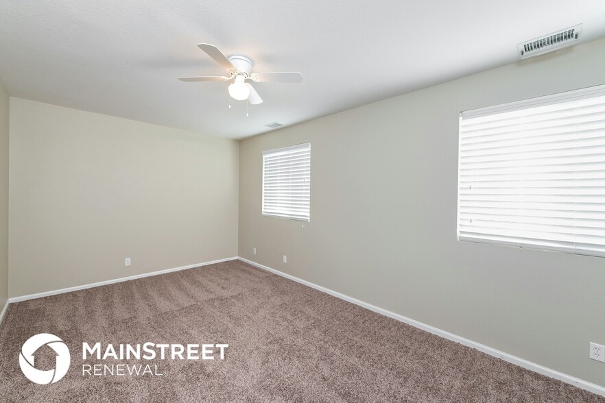 Building Photo - 13872 Lilac St