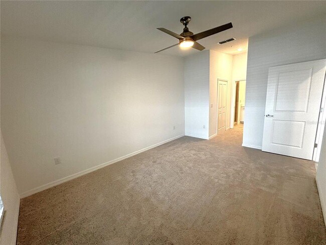Building Photo - 12470 Wellen Golf St