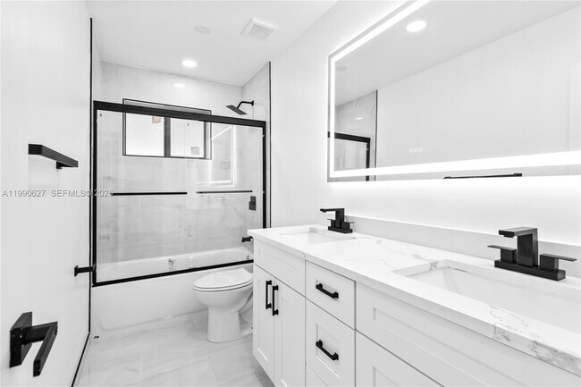 Building Photo - 14171 SW 37th Ct