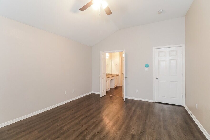 Building Photo - 9308 Cynthia Ct