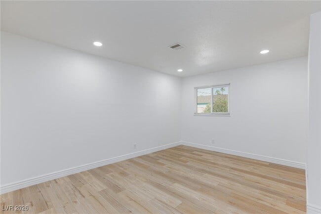 Building Photo - 1513 Bryn Mawr Ave