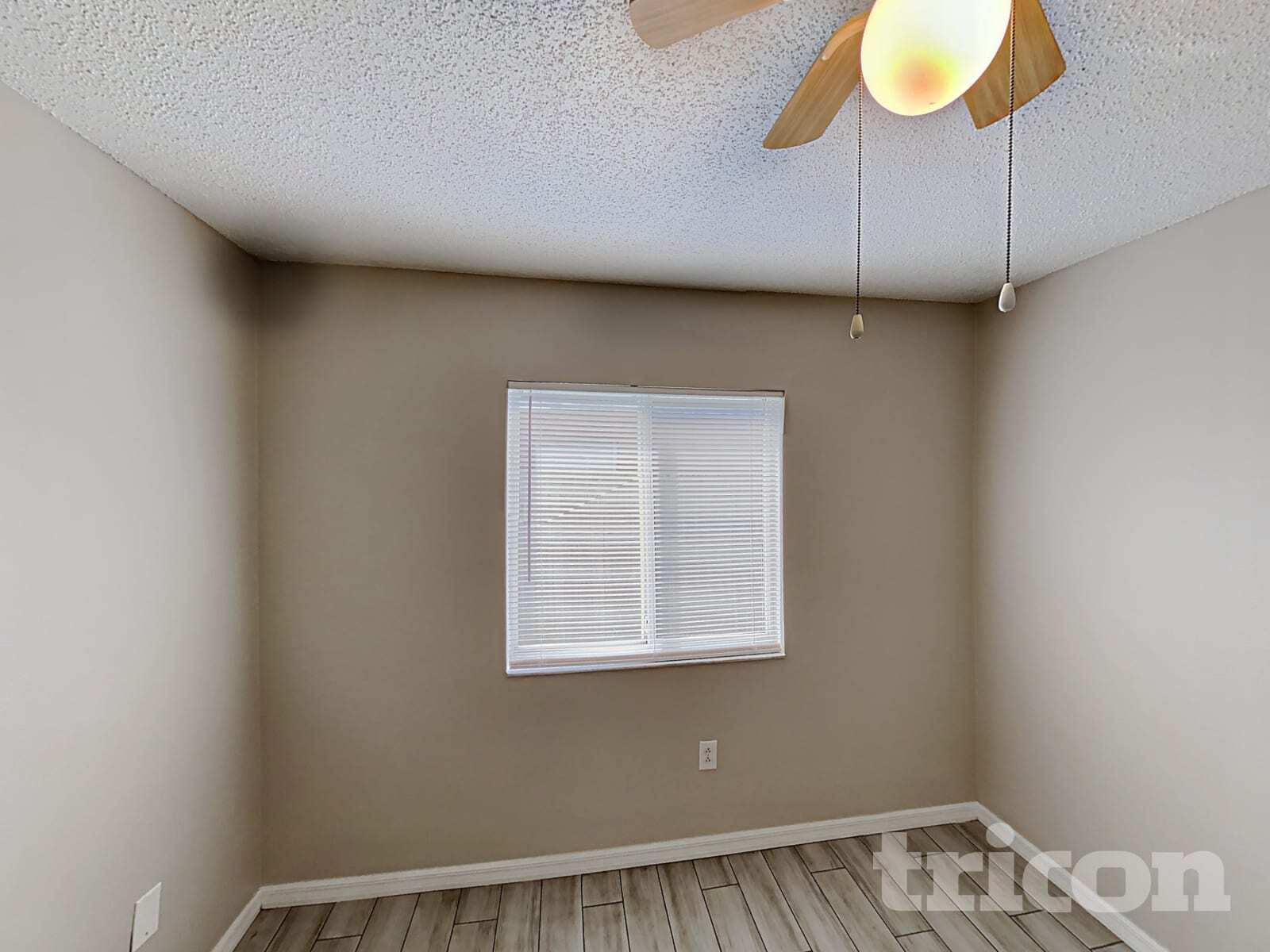 Building Photo - 533 Scarlet Maple Ct