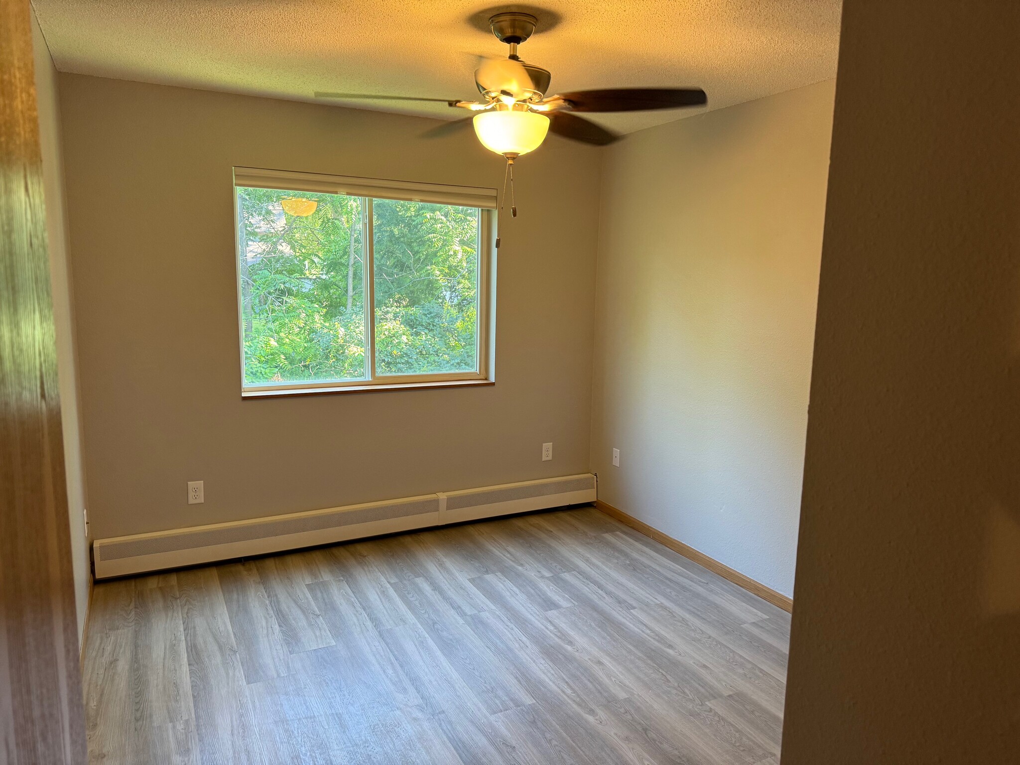 Building Photo - 431 Central AVE W