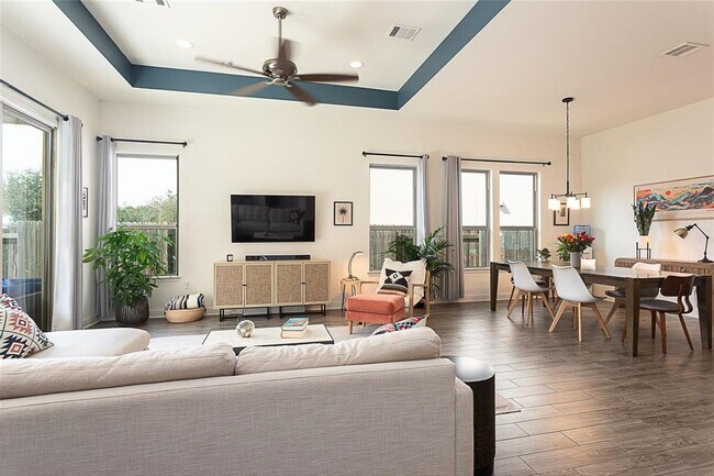 Building Photo - 5013 Globe Mallow Dr