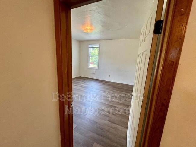 Building Photo - 212 N Highland Ave