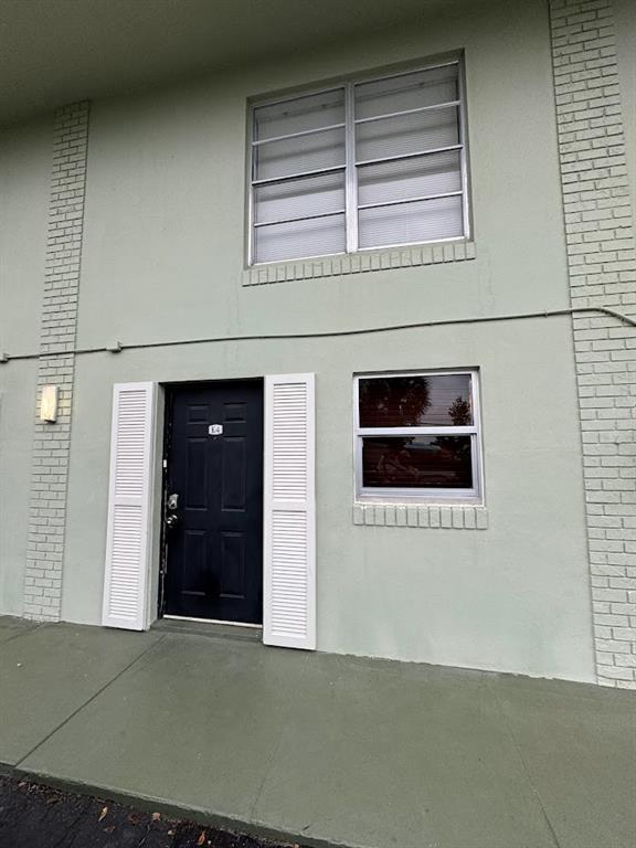 Building Photo - 809 W Oakland Park Blvd