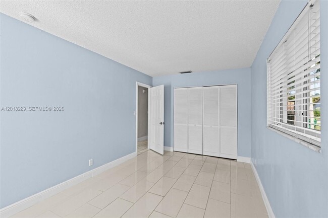 Building Photo - 3165 NW 116th Ave