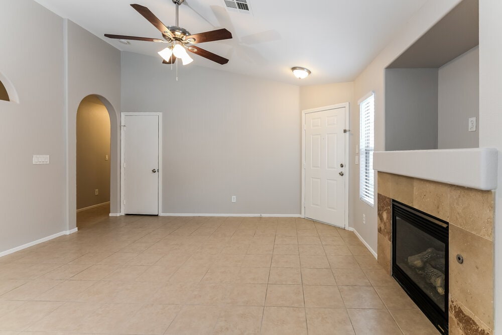 Building Photo - 6743 Bison Creek St