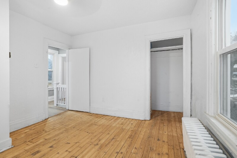 Building Photo - 1210 Round Top St