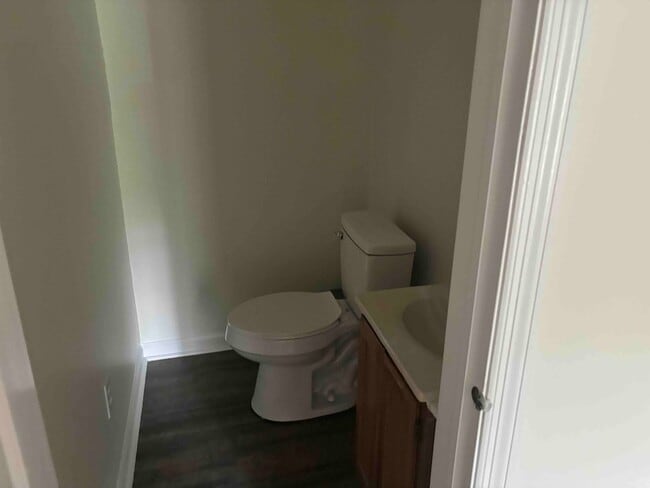 Building Photo - Beautiful Single Family Home Located Near ...