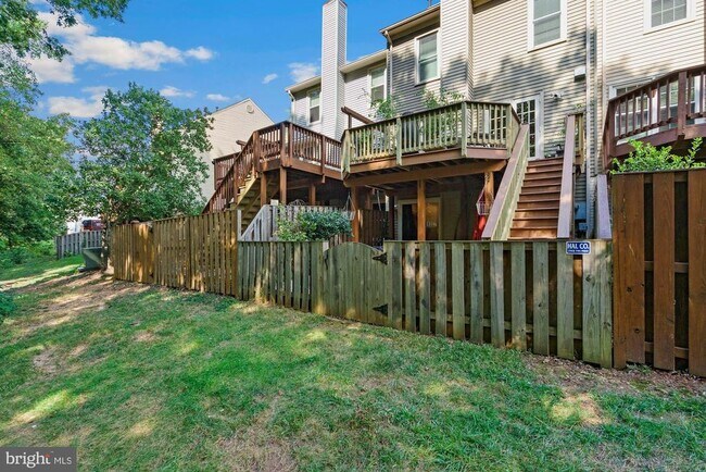 Building Photo - 7228 Lensfield Ct