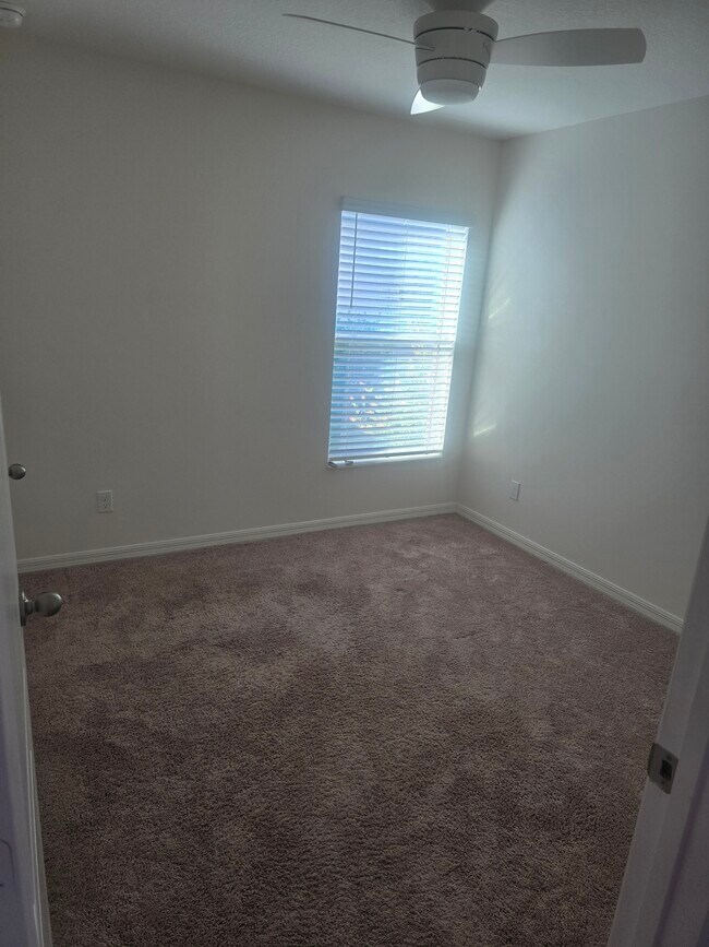 Building Photo - 1506 Merriment Way